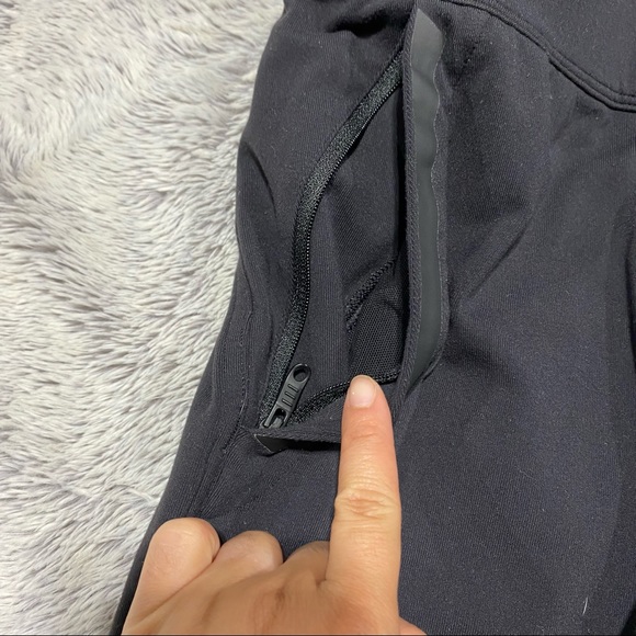 Lululemon Men's Sweatpants - Picture 2 of 11